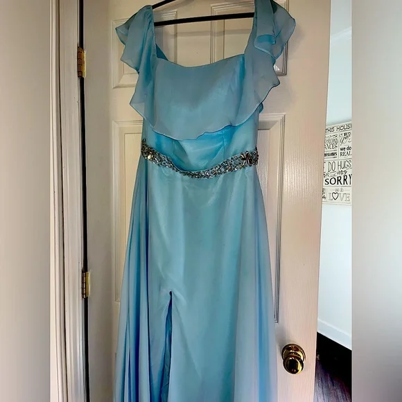 light blue formal/prom/bridesmaid/maid of honor dress. brand is hebeos.